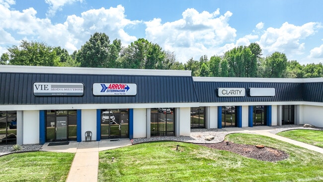 More details for 5009-5015 W WT Harris Blvd, Charlotte, NC - Flex for Lease