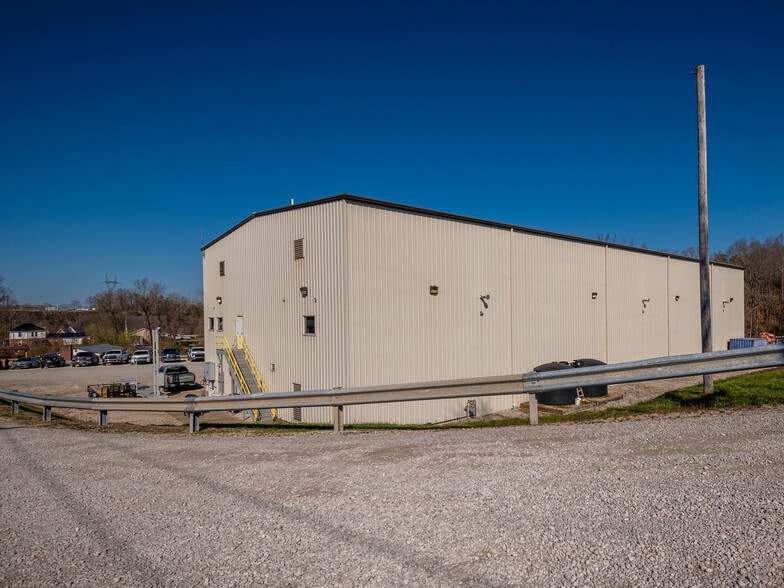 1823 US-60, Milton, WV for sale - Building Photo - Image 3 of 18