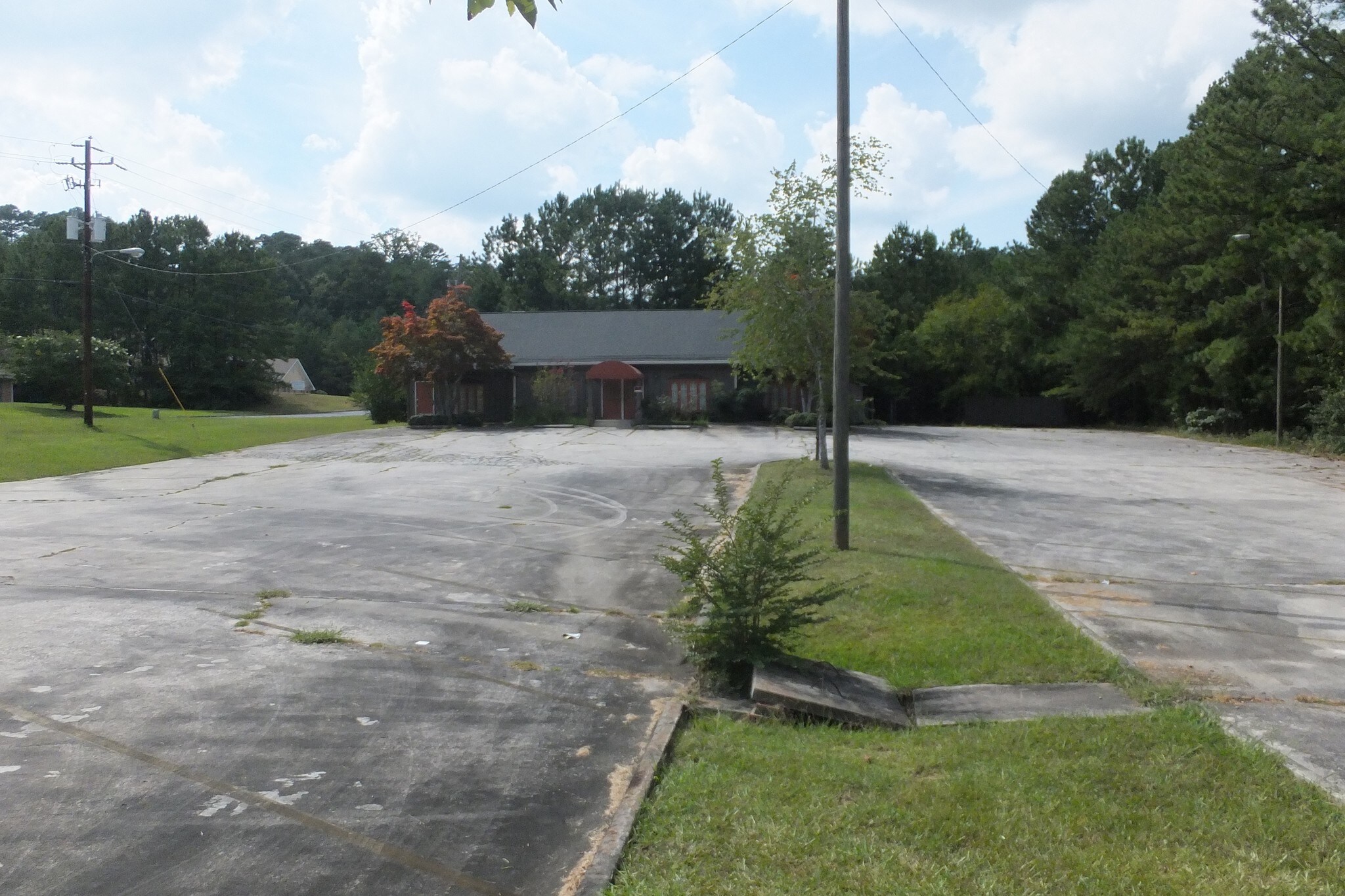 26 Chateau Dr, Rome, GA 30161 Retail for Lease