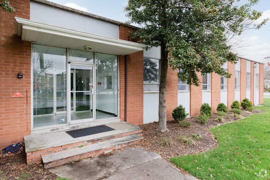 3 Alsan Way, Little Ferry, NJ for sale - Building Photo - Image 1 of 1