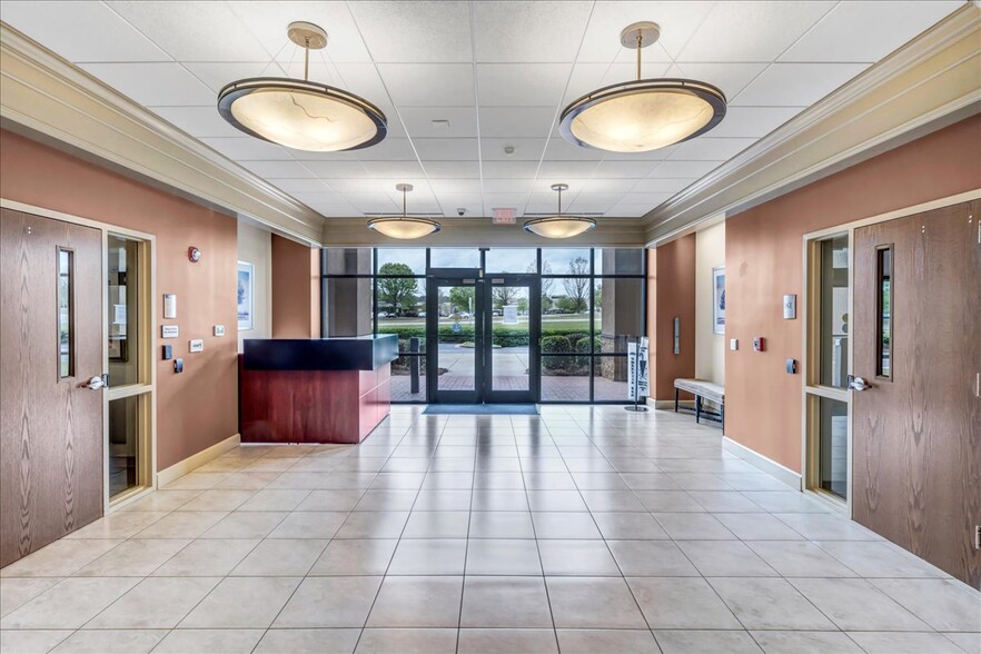 4885 Riverside Dr, Macon-Bibb, GA for lease - Interior Photo - Image 2 of 10