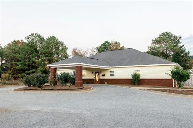 221 Everett Sq, Warner Robins, GA for sale - Building Photo - Image 1 of 1