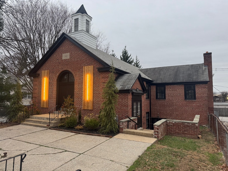 236 E Gay St, West Chester, PA for sale - Building Photo - Image 1 of 5