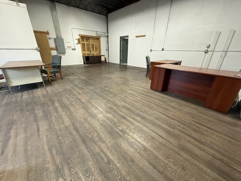 930 Lafayette Rd, Medina, OH for lease - Building Photo - Image 2 of 18