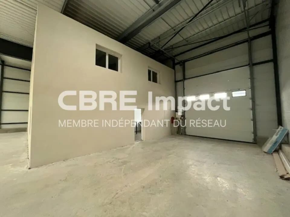 Flex in Cernay-lès-Reims for lease Interior Photo- Image 1 of 13