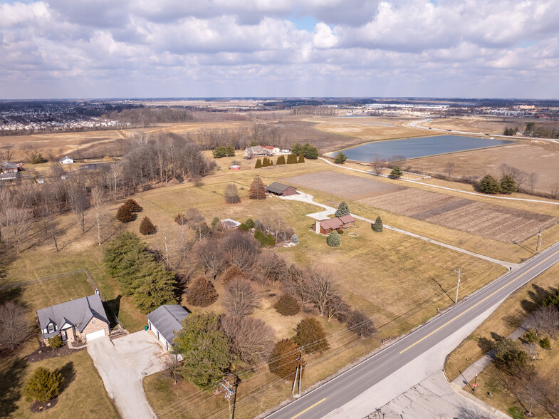 12198 E 136th St, Noblesville, IN for sale - Aerial - Image 3 of 19