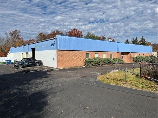 1330 Industry Rd, Hatfield, PA for lease - Primary Photo - Image 1 of 1