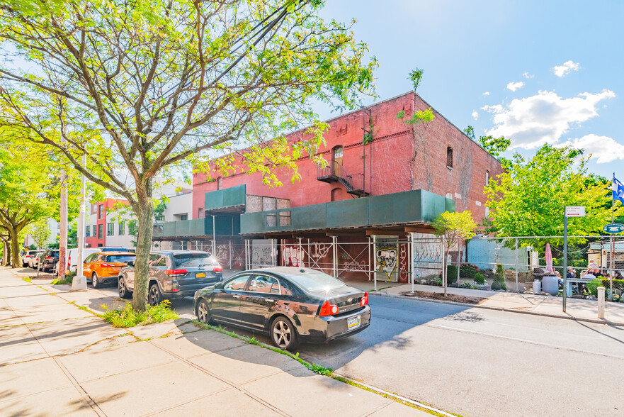 861 Eagle Ave, Bronx, NY for sale - Building Photo - Image 1 of 1