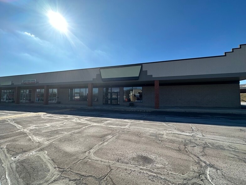 741-749 Oak St, Scranton, PA for lease - Building Photo - Image 2 of 3