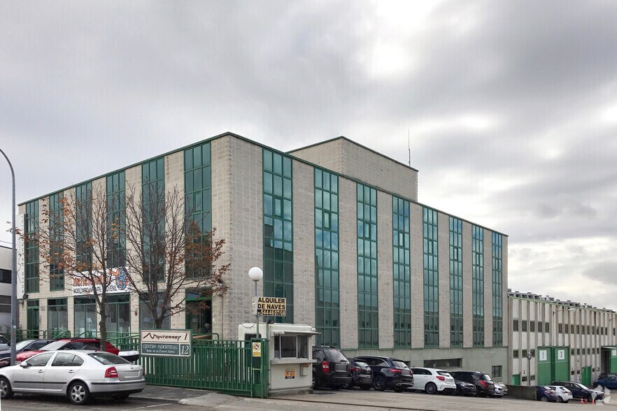 Avenida Fuente Nueva, 12, San Sebastián de los Reyes, Madrid for lease - Primary Photo - Image 1 of 2