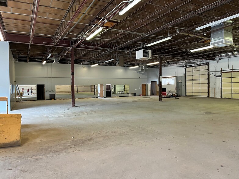 26W251 St Charles Rd, Carol Stream, IL 60188 - Industrial for Lease ...