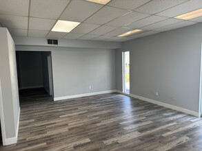 5850 Ulmerton Rd, Clearwater, FL for lease Interior Photo- Image 2 of 4