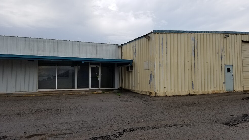 1212 S Highway 81, Duncan, OK for lease - Building Photo - Image 3 of 16