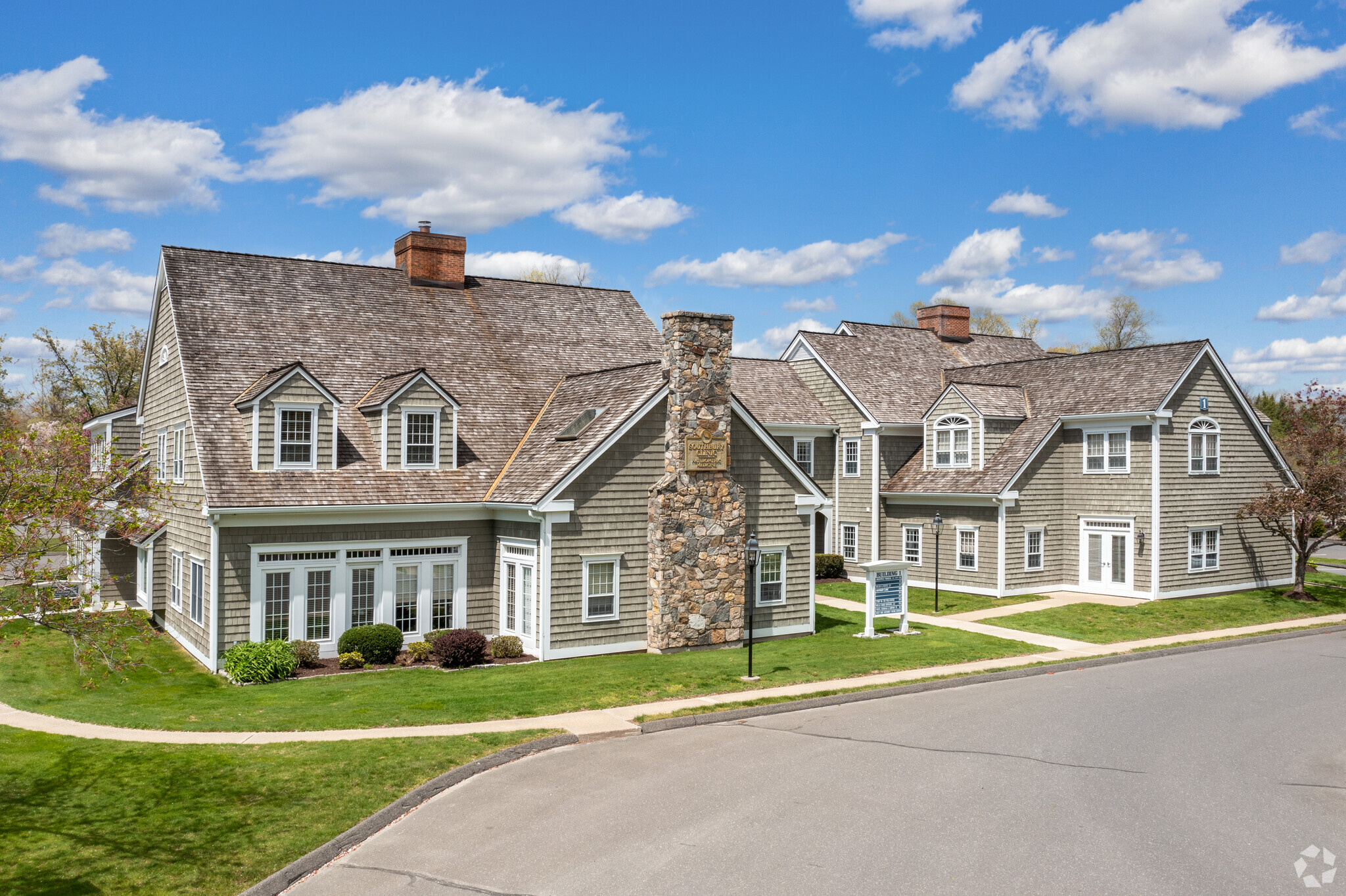 900 Main St S, Southbury, CT for sale Building Photo- Image 1 of 1