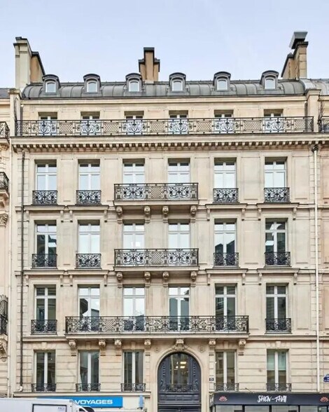 15 Rue La Fayette, Paris for lease - Building Photo - Image 1 of 14