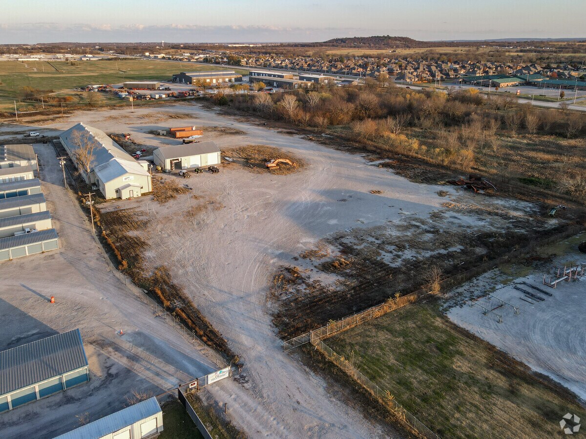 14701 S 49th West Ave, Kiefer, OK 74041