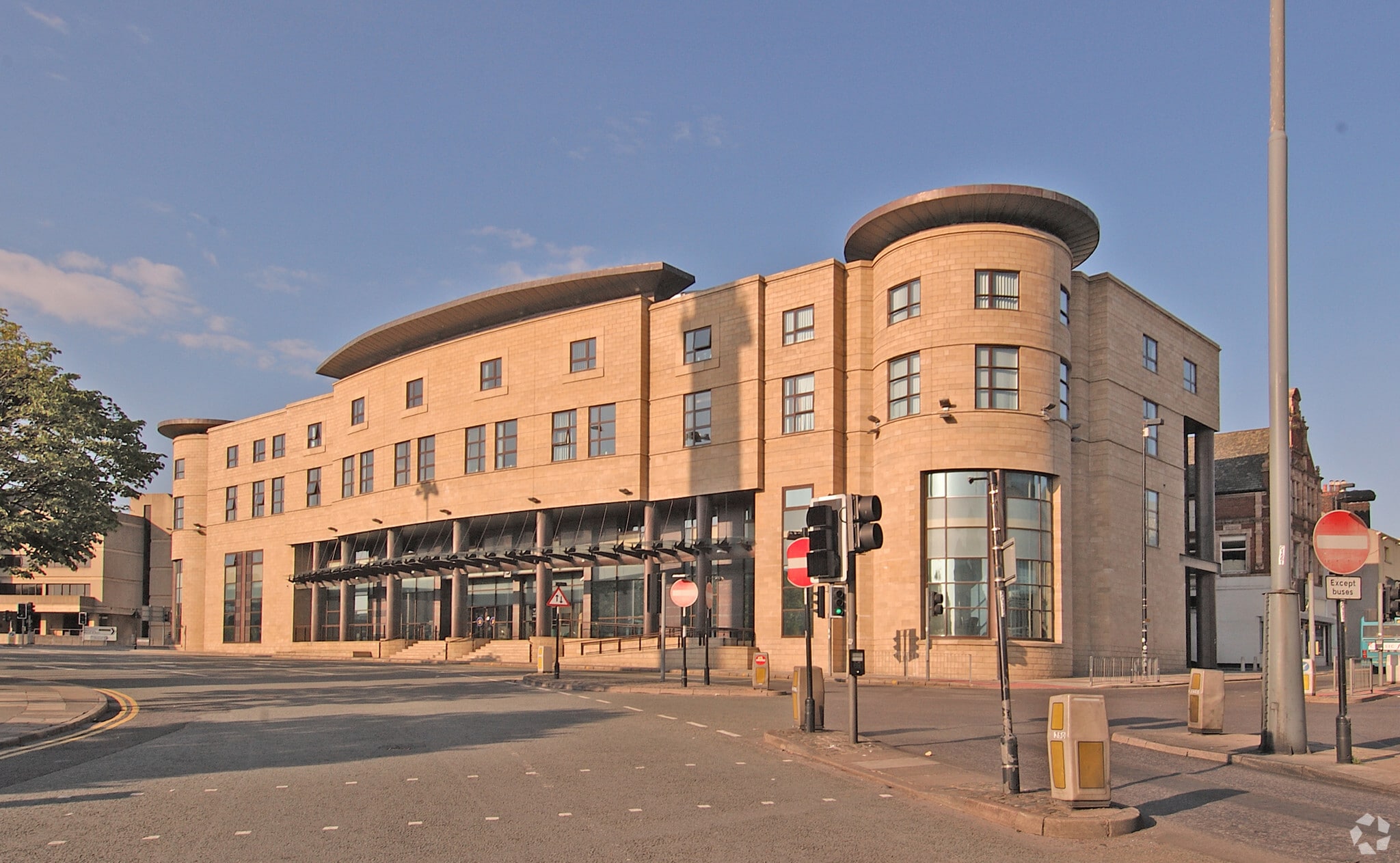 1 Commutation Row, Liverpool for sale Primary Photo- Image 1 of 1