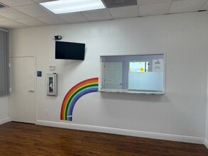 1425 Viscaya Pky, Cape Coral, FL for lease Interior Photo- Image 1 of 4