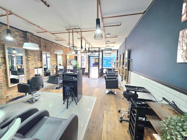 348-348B Richmond Rd, Twickenham for lease - Interior Photo - Image 1 of 10