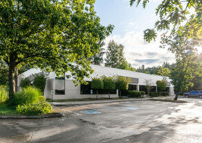 RH North Creek Business Center - Warehouse