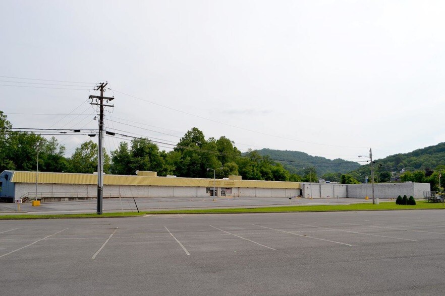 1809 3rd St, Richlands, VA for sale - Building Photo - Image 1 of 1