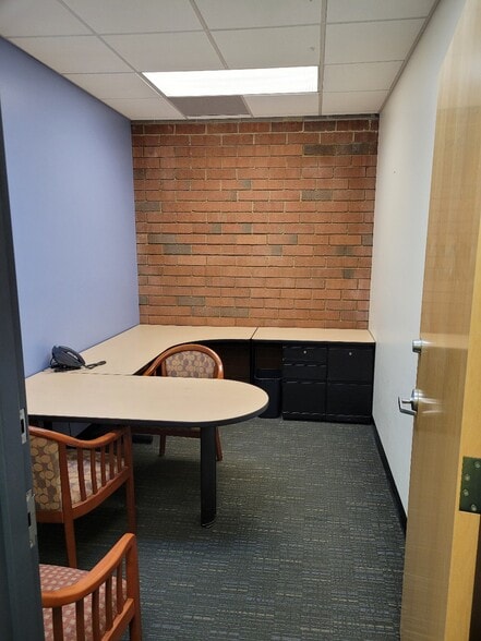 10 Strecker Rd, Ellisville, MO for lease - Interior Photo - Image 3 of 13