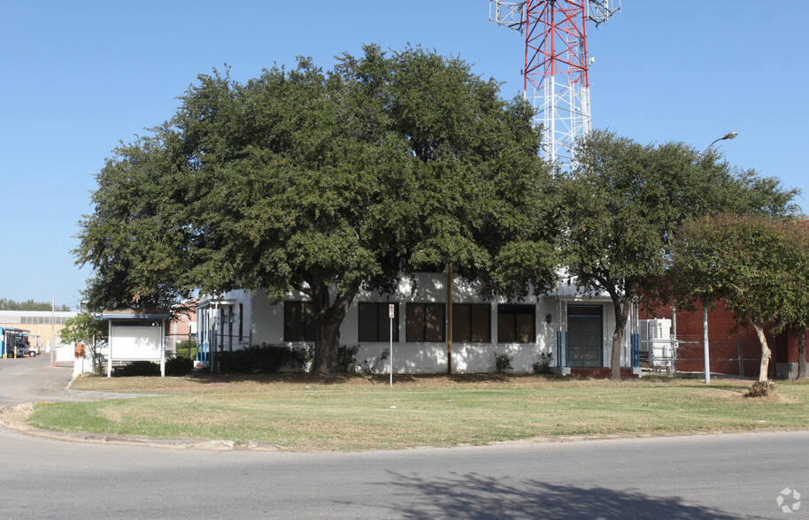 4615 Navigation Blvd, Houston, TX for sale - Primary Photo - Image 1 of 4