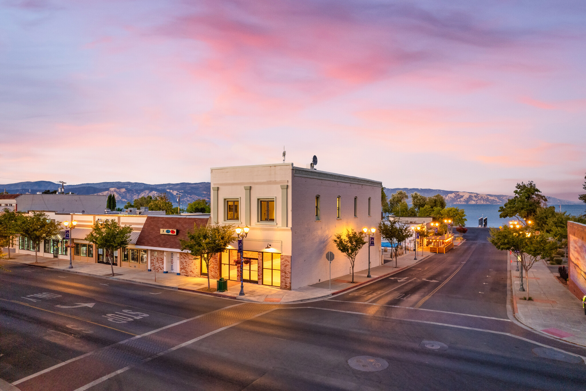 302 N Main St, Lakeport, CA for sale Building Photo- Image 1 of 77