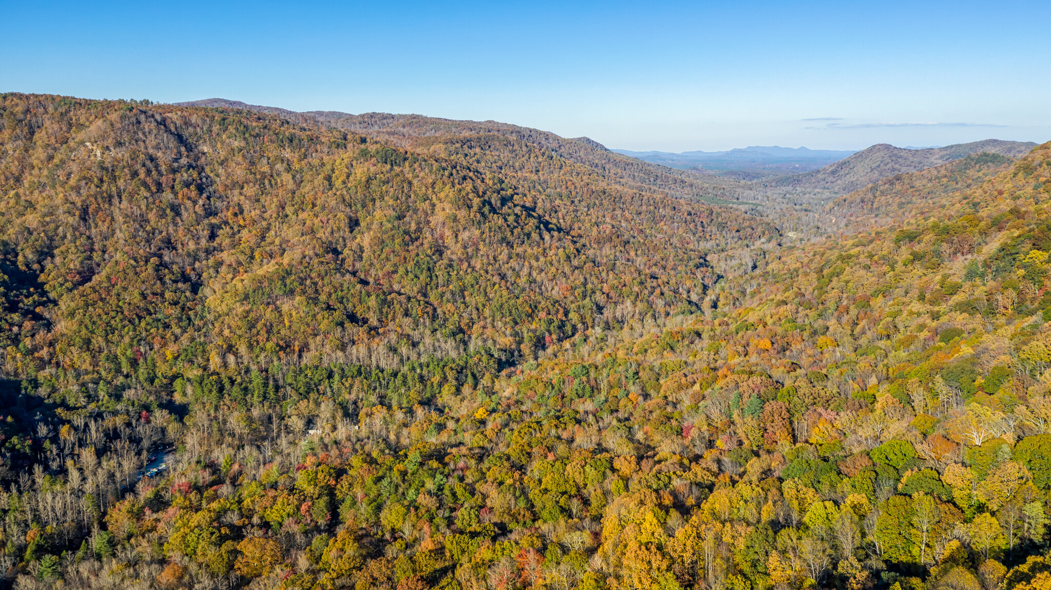 1640 Green River Cove Rd, Saluda, NC for sale Primary Photo- Image 1 of 1