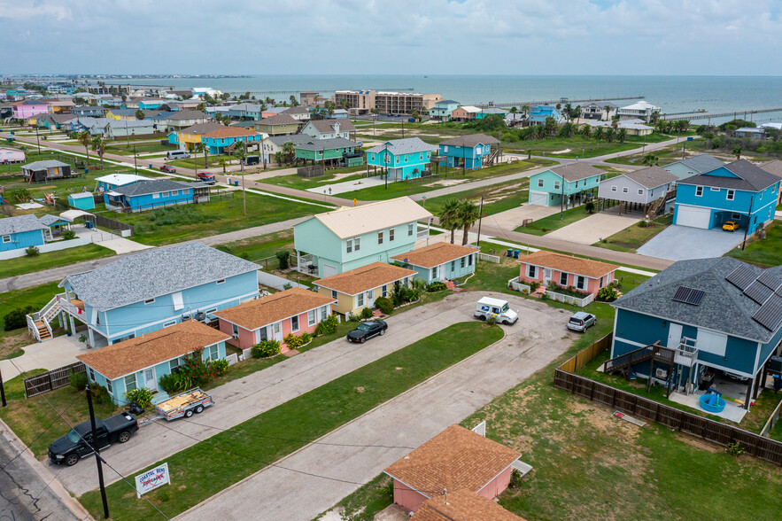 1206-1214 S Church St, Rockport, TX for sale - Building Photo - Image 3 of 9