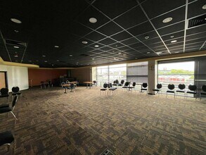 Explore Ln, Bristol for lease Interior Photo- Image 1 of 2