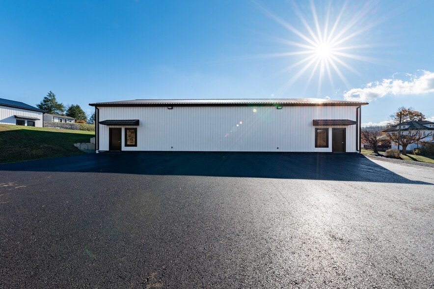 18 Juneau Ln, Morgantown, WV for lease - Building Photo - Image 3 of 11