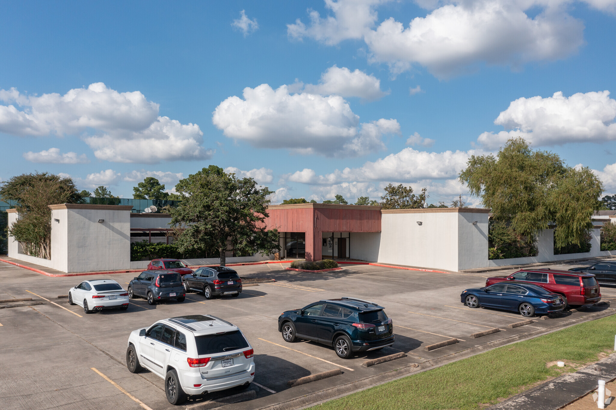 17222 Red Oak Dr, Houston, TX for sale Primary Photo- Image 1 of 15