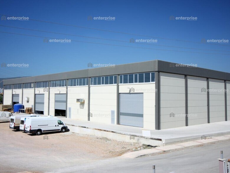 Flex in Compiègne for lease - Building Photo - Image 2 of 3