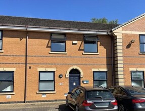 Loake Clos, Northampton for lease Building Photo- Image 1 of 2