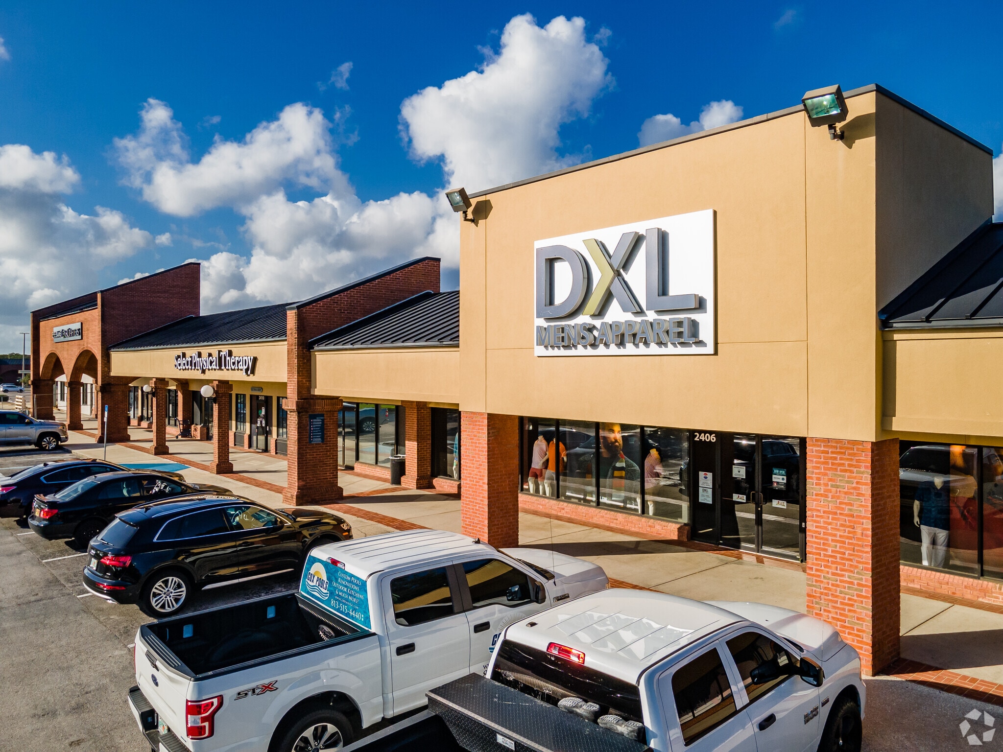 2400-2578 W Brandon Blvd, Brandon, FL for sale Building Photo- Image 1 of 1