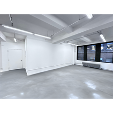 325 W 38th St, New York, NY for lease Interior Photo- Image 2 of 6