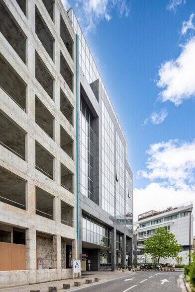 305 Avenue Le Jour SE Leve, Boulogne-Billancourt for lease - Building Photo - Image 2 of 2