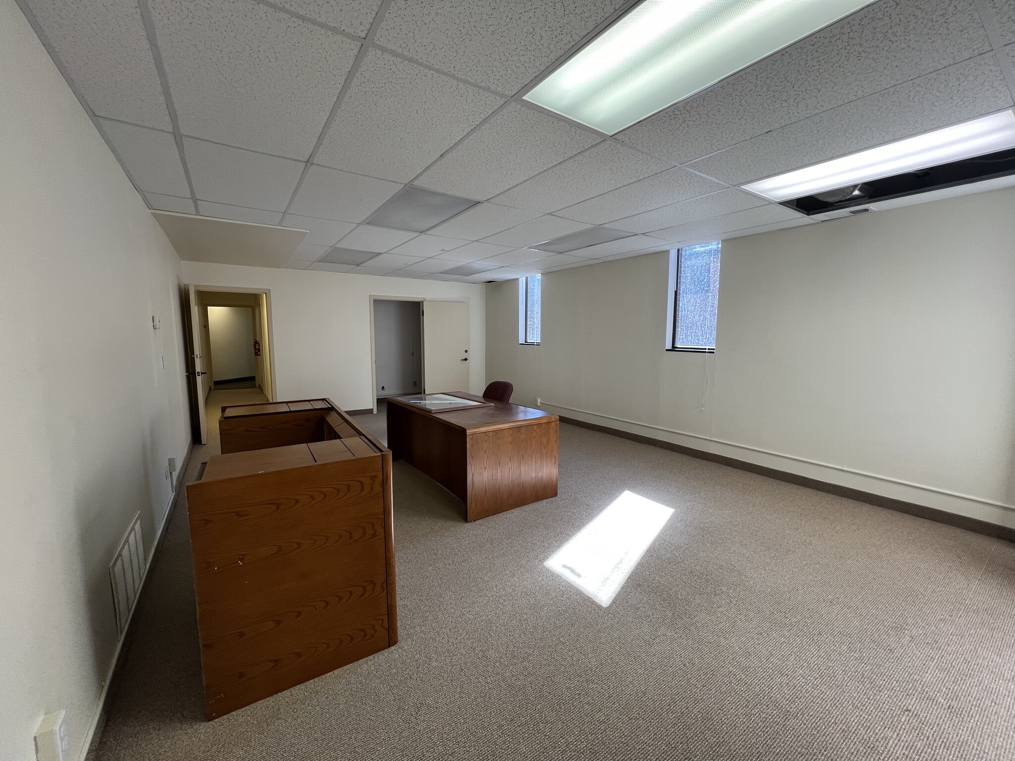 350 E 500 S, Salt Lake City, UT for lease Building Photo- Image 1 of 2