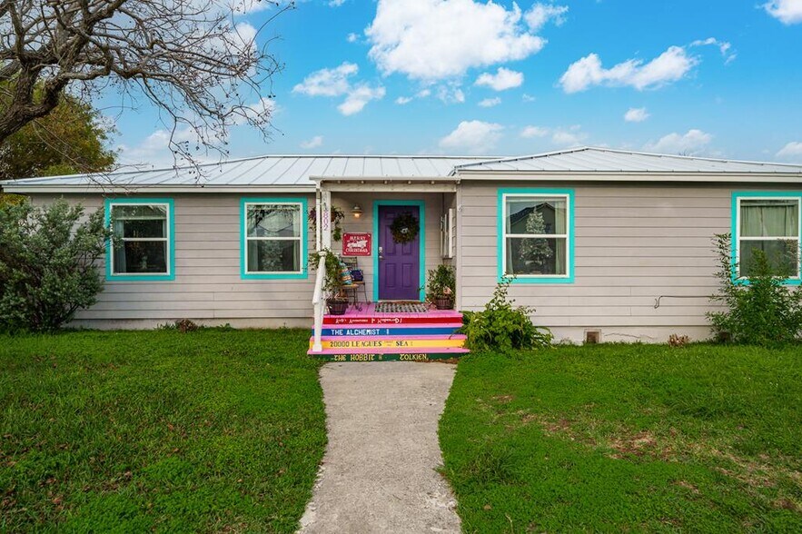 802 E Main St, Rockport, TX for sale - Primary Photo - Image 1 of 1