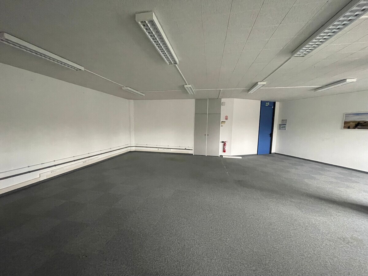 1 Rue Jean Sapidus, Illkirch-Graffenstaden, BR 67400 - - - Interior Photo - Image 2 of 7