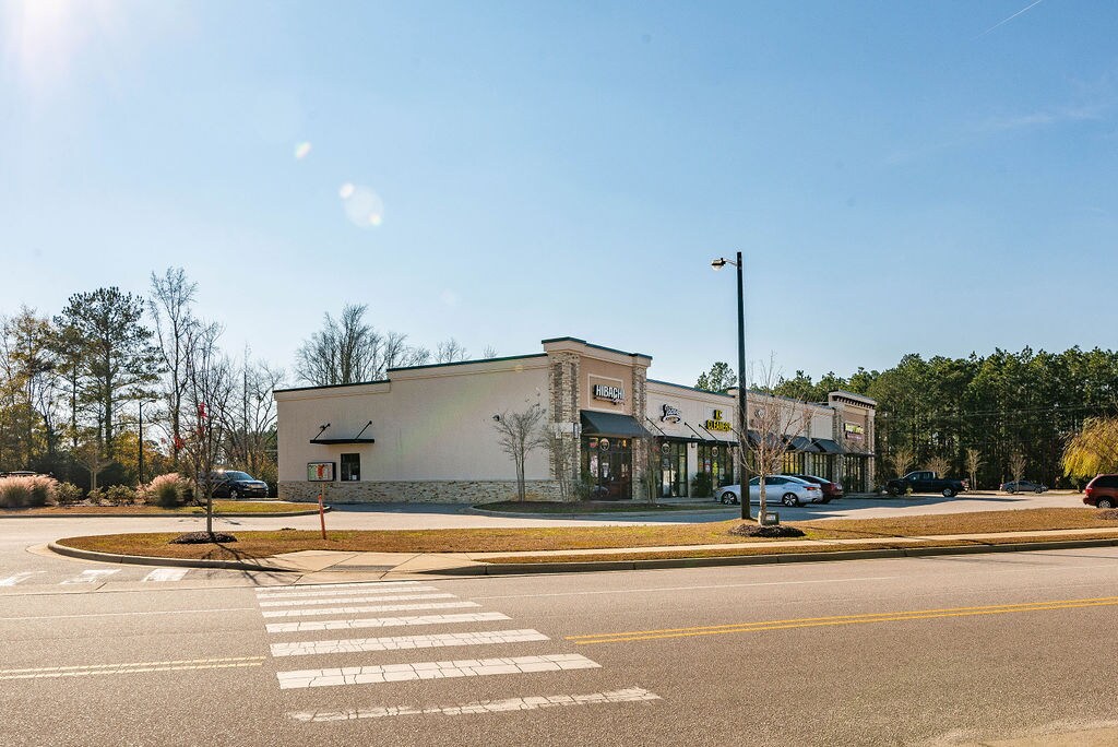 23142318 Painters Mill Dr, Fayetteville, NC 28304