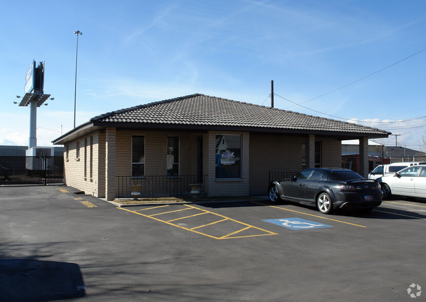 7706 S Locust St, Midvale, UT for sale - Building Photo - Image 1 of 14