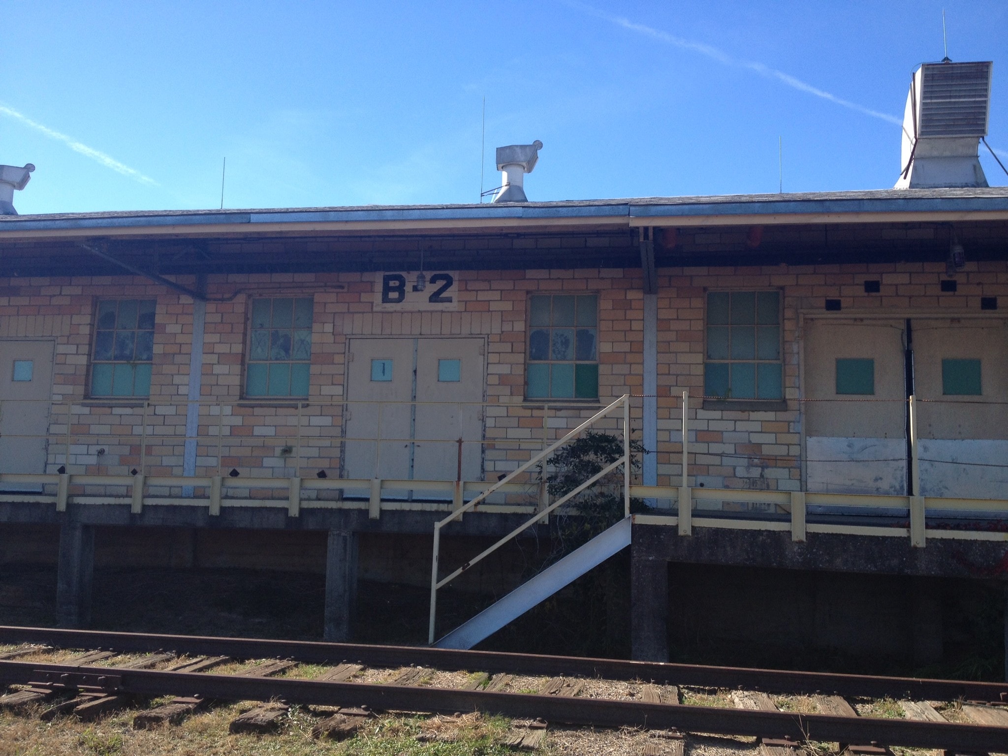 300 Denton St, Hooks, TX for lease Building Photo- Image 1 of 4