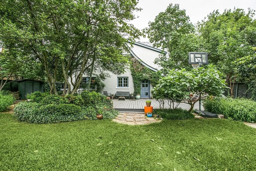 6205 La Vista Dr, Dallas, TX for sale - Building Photo - Image 2 of 8