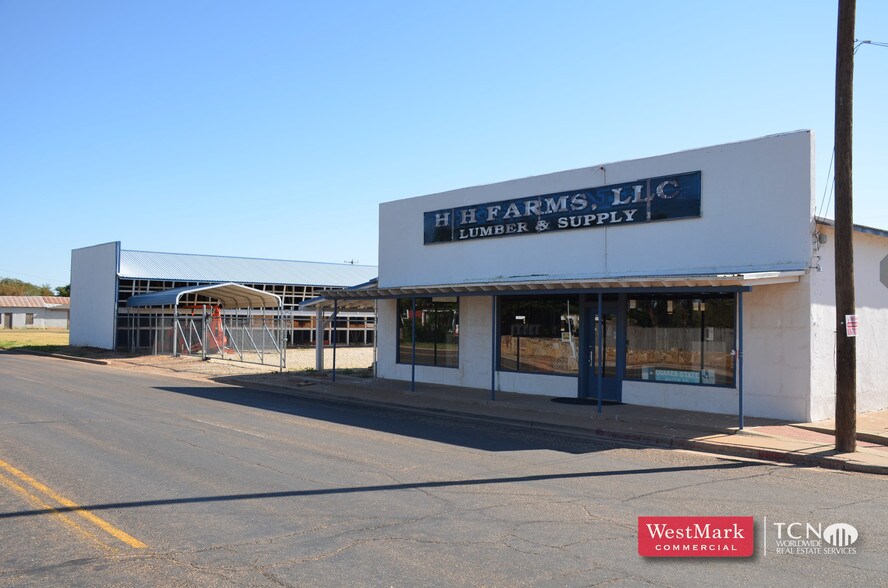 1002 Avenue D, Abernathy, TX for sale - Building Photo - Image 1 of 1