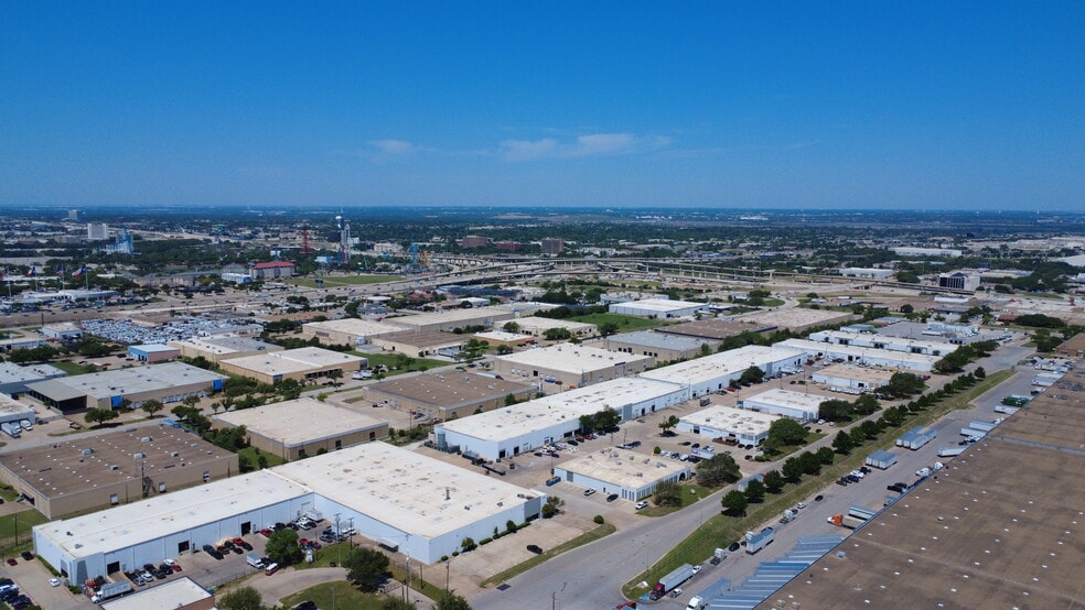 605 109th St, Arlington, TX for lease - Building Photo - Image 1 of 10