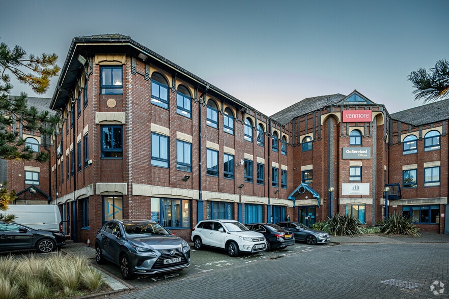 Riverside Dr, Liverpool for lease - Building Photo - Image 1 of 16