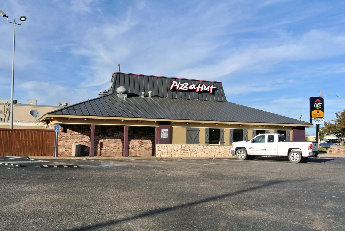 1808 Hall Ave, Littlefield, TX 79339