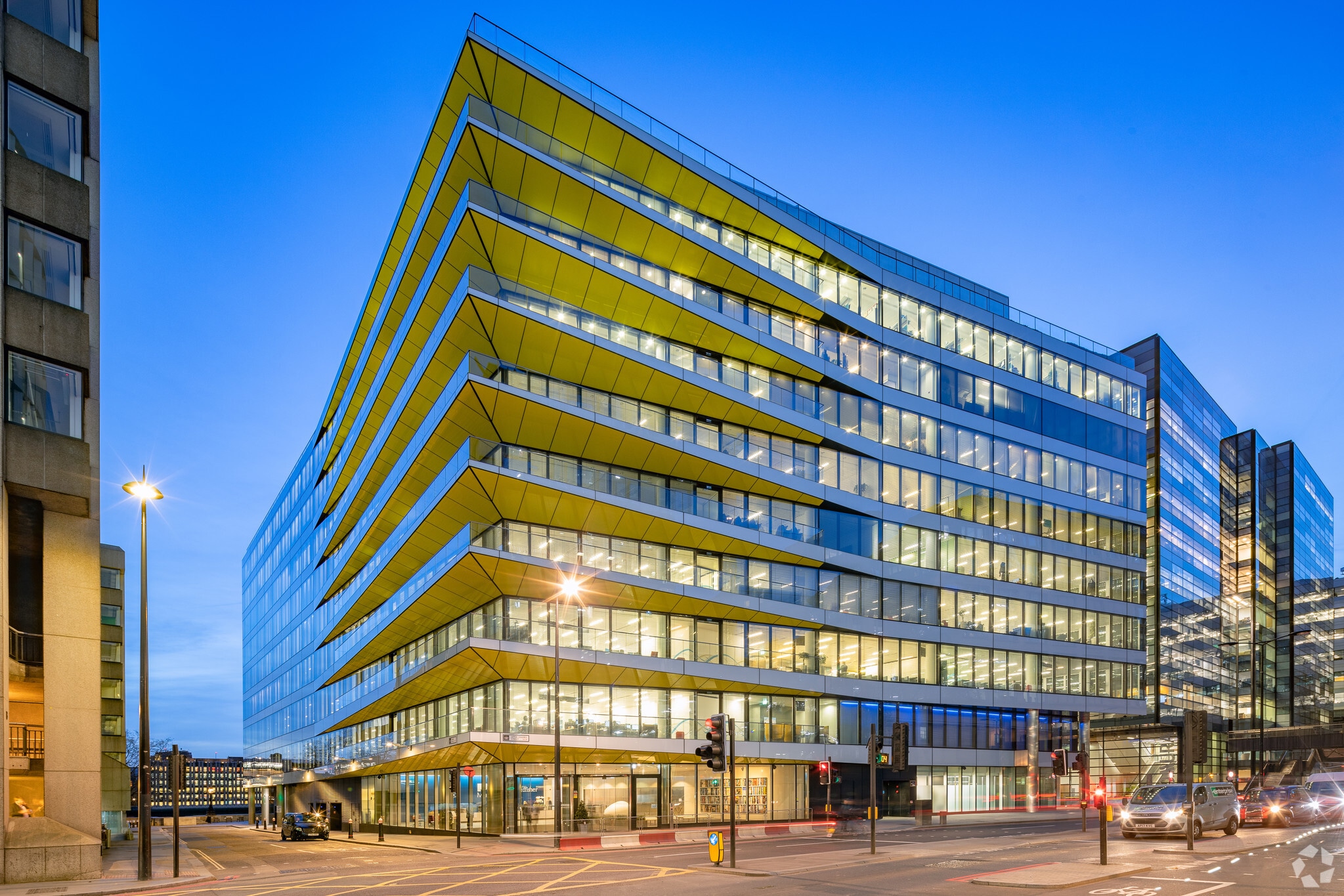 2 Swan Ln, London for sale Primary Photo- Image 1 of 1